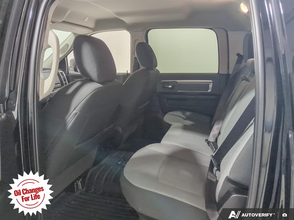 2022 Ram 1500 Classic SLT, photograph 29