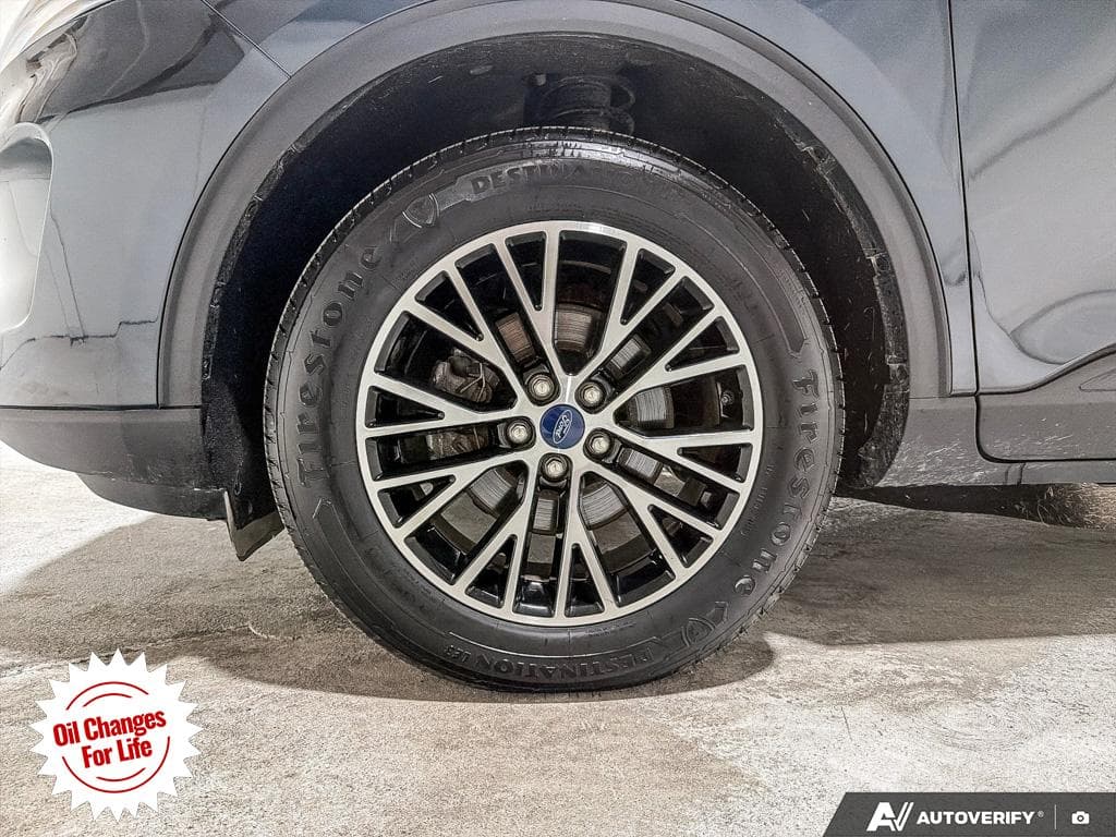2022 Ford Escape Plug-In Hybrid Titanium, photograph 12