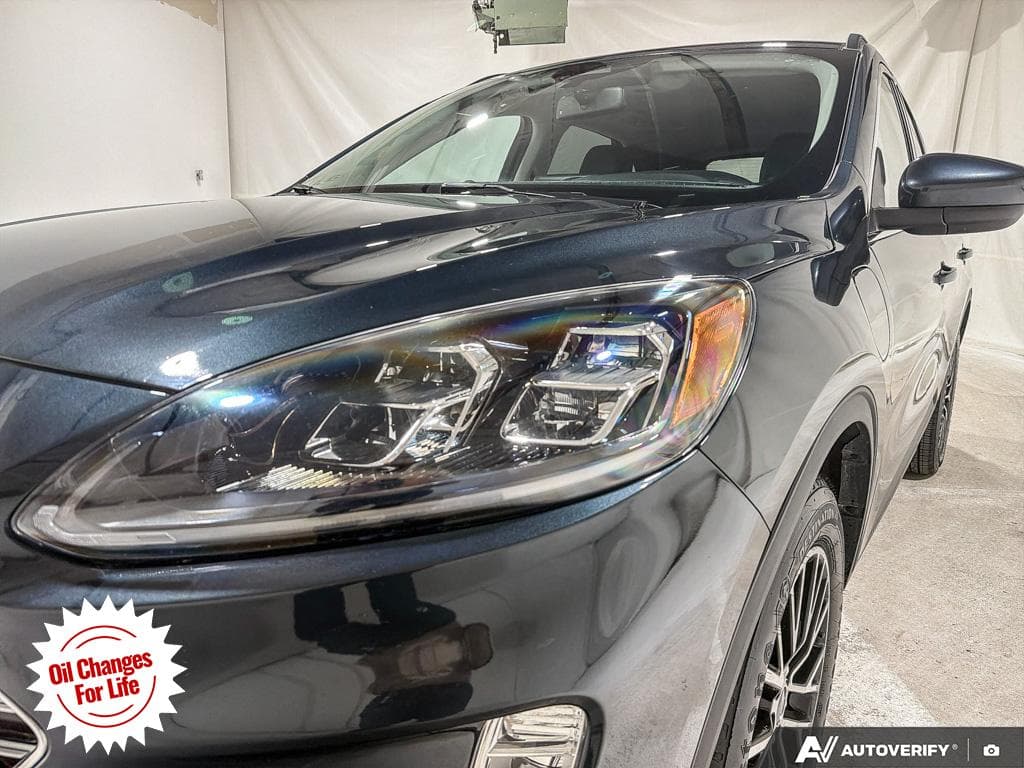 2022 Ford Escape Plug-In Hybrid Titanium, photograph 14
