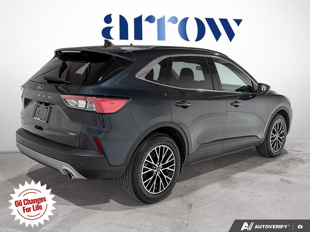 2022 Ford Escape Plug-In Hybrid Titanium, photograph 8
