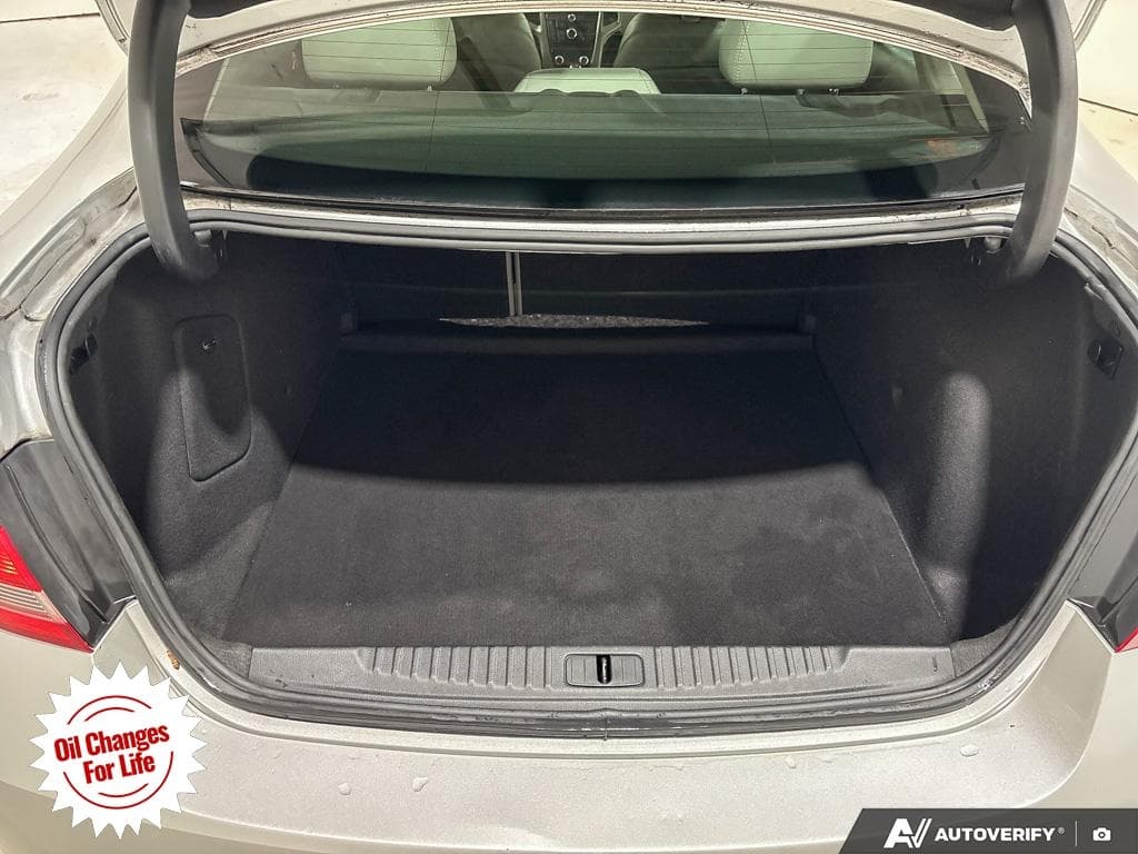 2013 Buick Verano Base, photograph 16