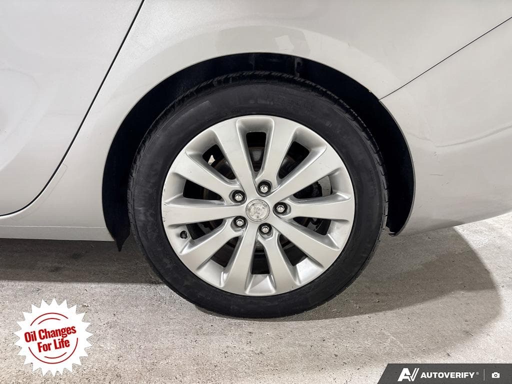 2013 Buick Verano Base, photograph 12