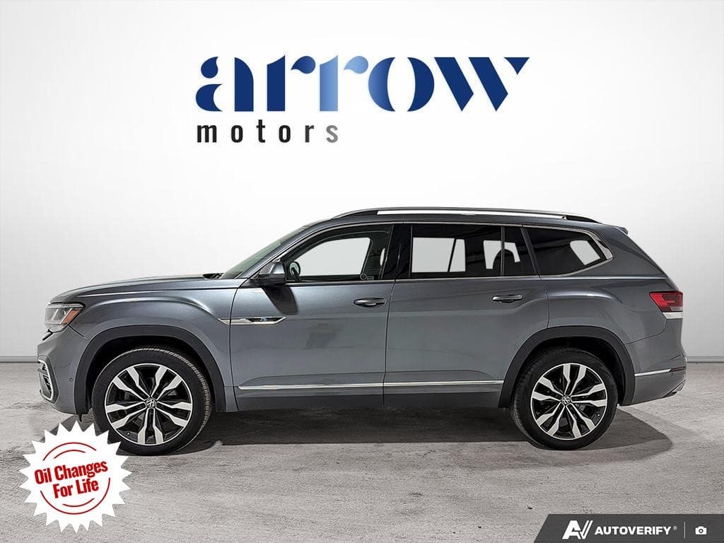 2022 Volkswagen Atlas Execline, photograph 2