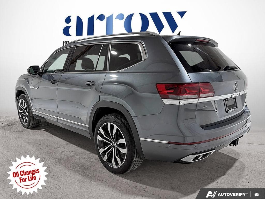 2022 Volkswagen Atlas Execline, photograph 3