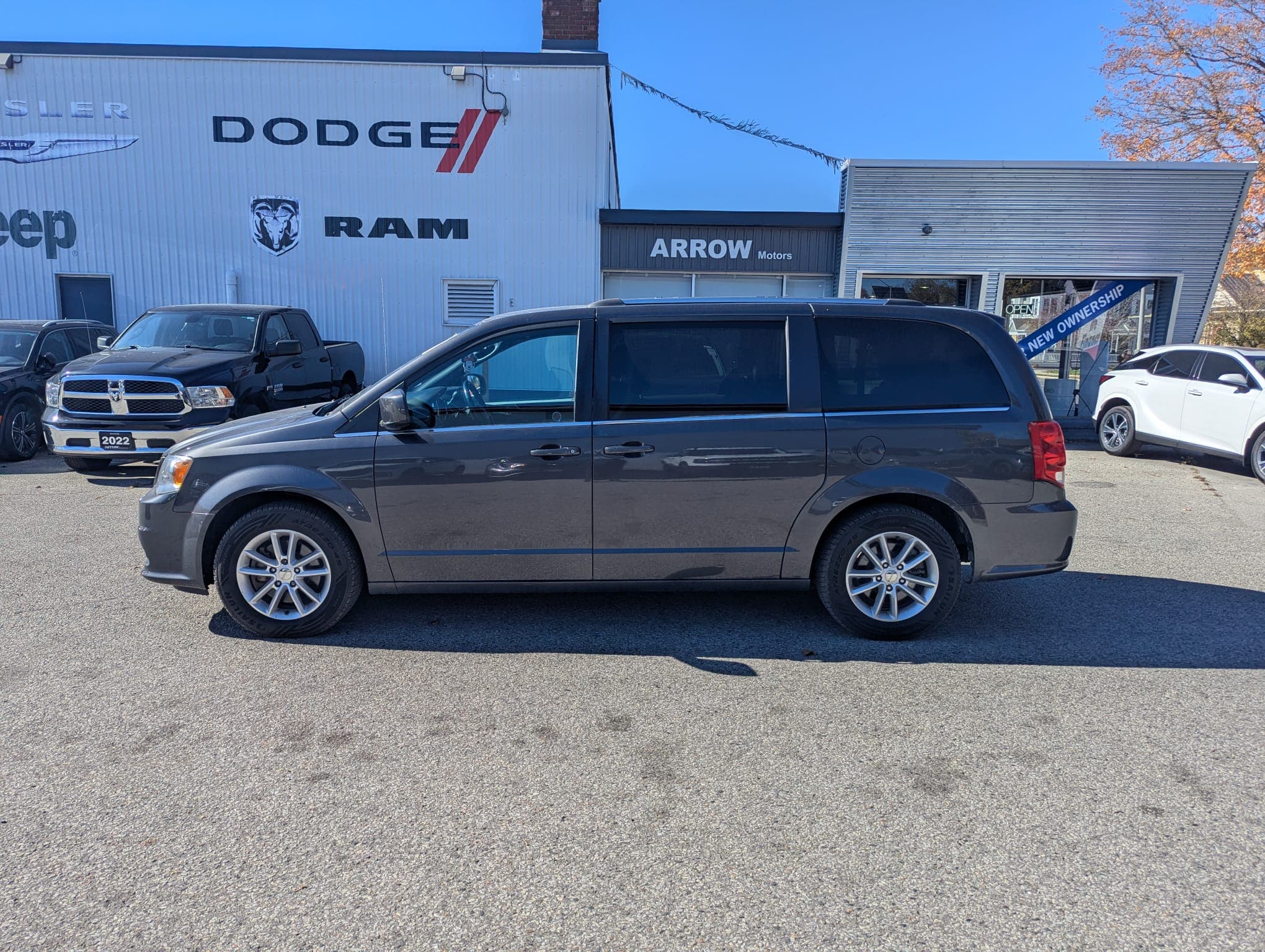 2019 Dodge Grand Caravan SXT Premium Plus, photograph 4