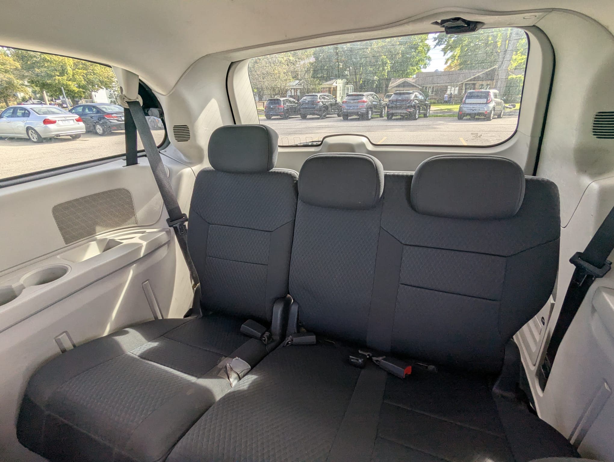 2010 Dodge Grand Caravan SE, photograph 11