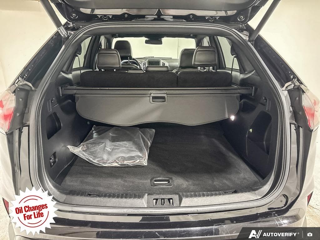 2021 Ford Edge ST Line, photograph 17