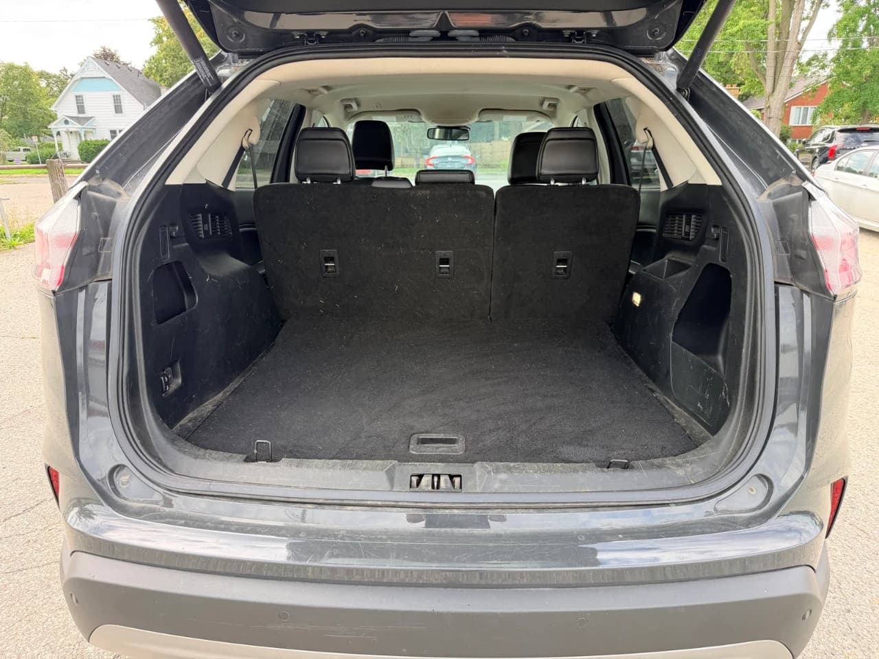 2021 Ford Edge SEL, photograph 8