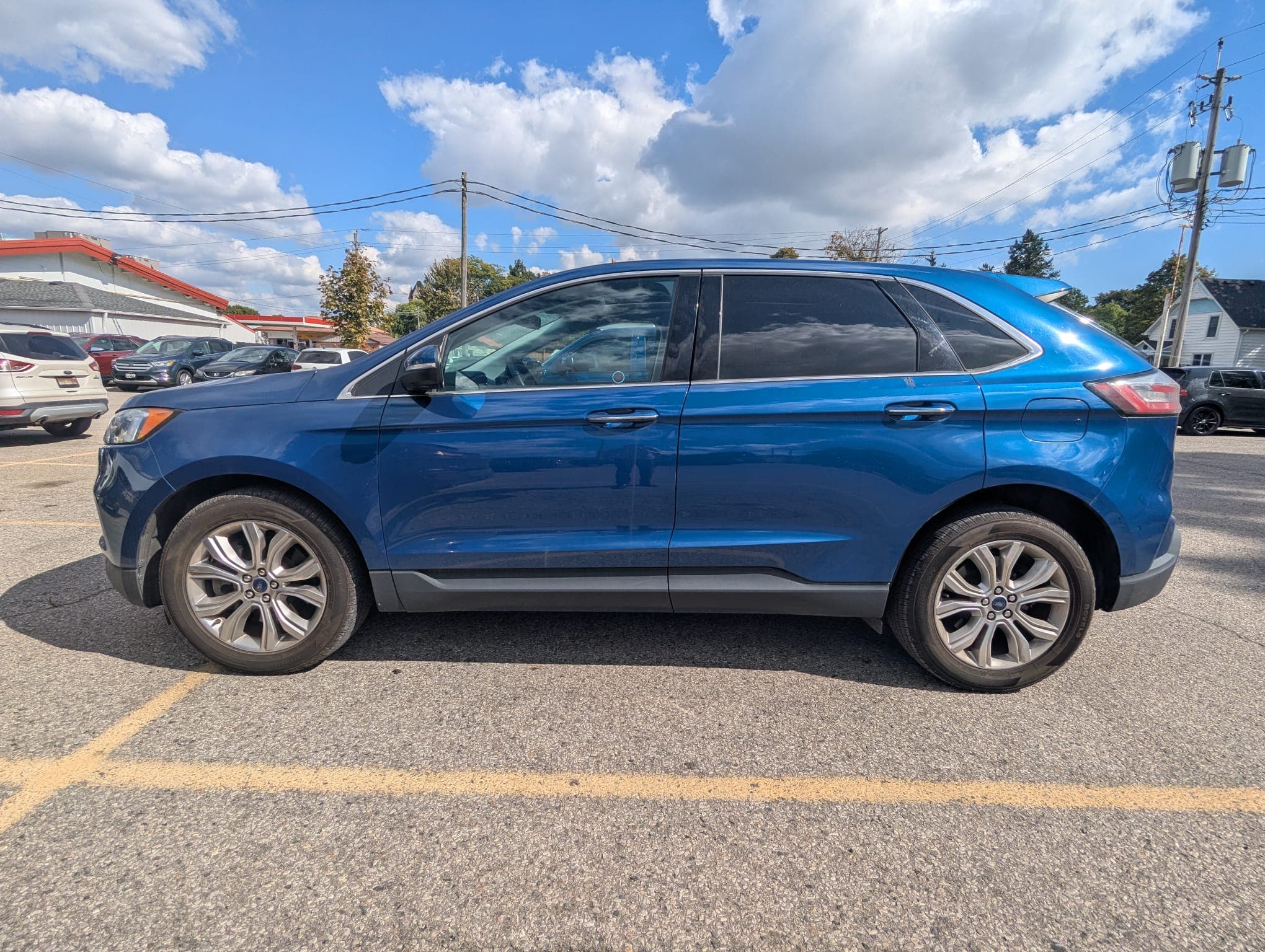 2022 Ford Edge Titanium, photograph 3