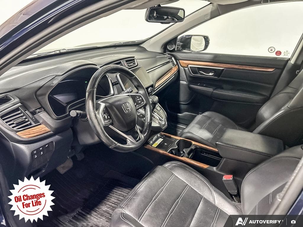 2022 Honda CR-V Touring, photograph 17