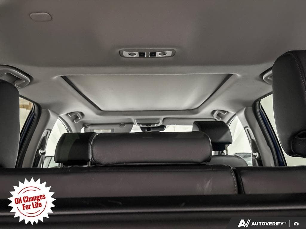 2022 Honda CR-V Touring, photograph 13