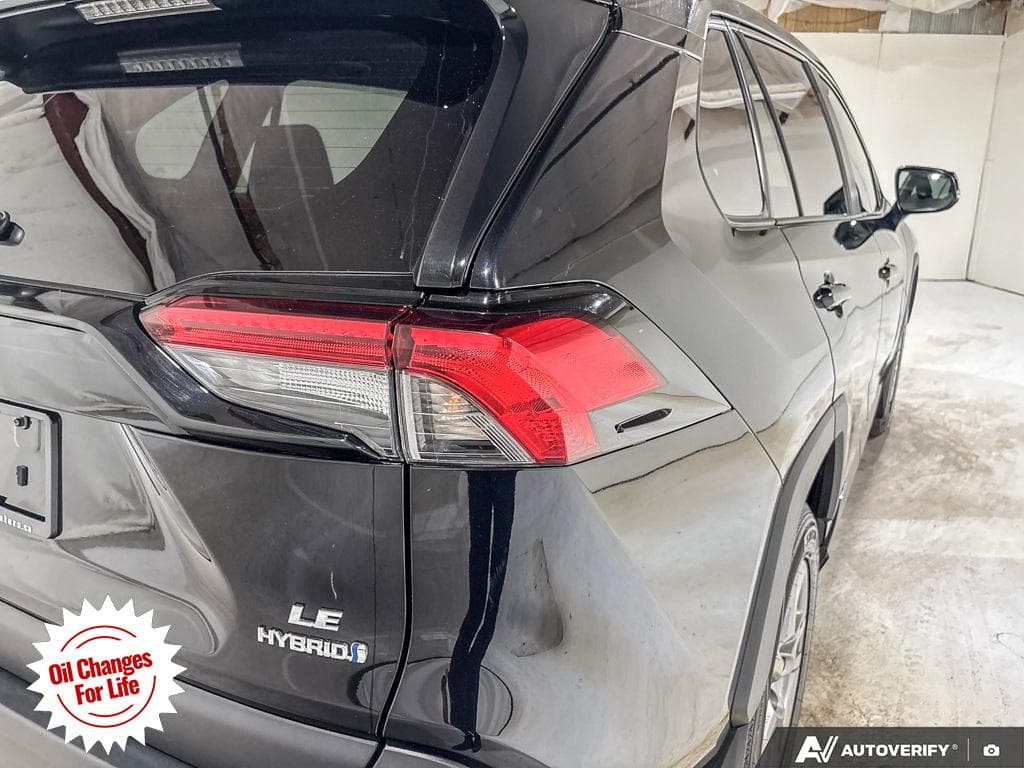 2023 Toyota RAV4 Hybrid LE, photograph 15