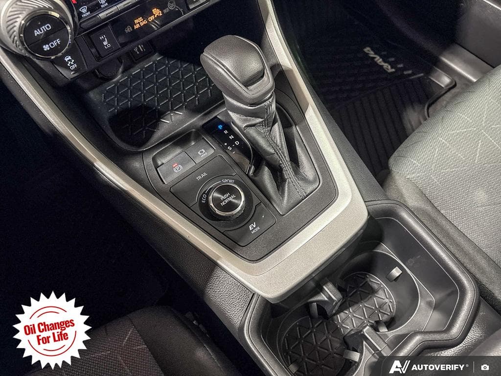2023 Toyota RAV4 Hybrid LE, photograph 22