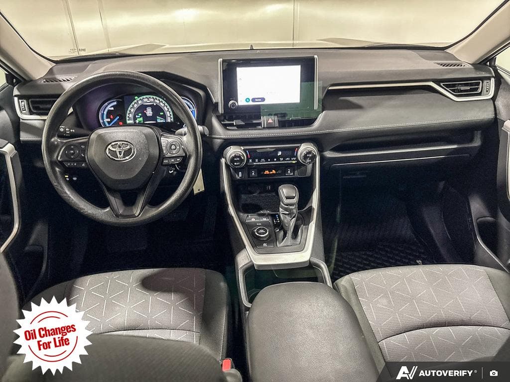 2023 Toyota RAV4 Hybrid LE, photograph 28