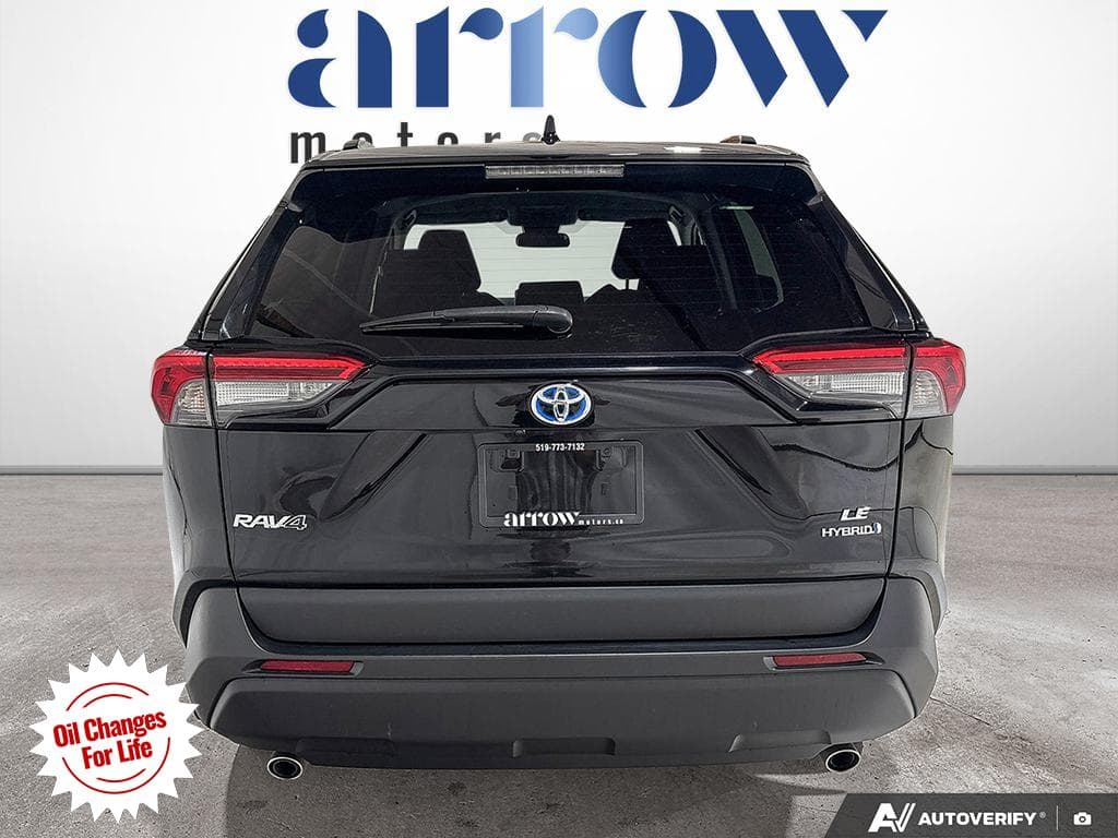 2023 Toyota RAV4 Hybrid LE, photograph 7
