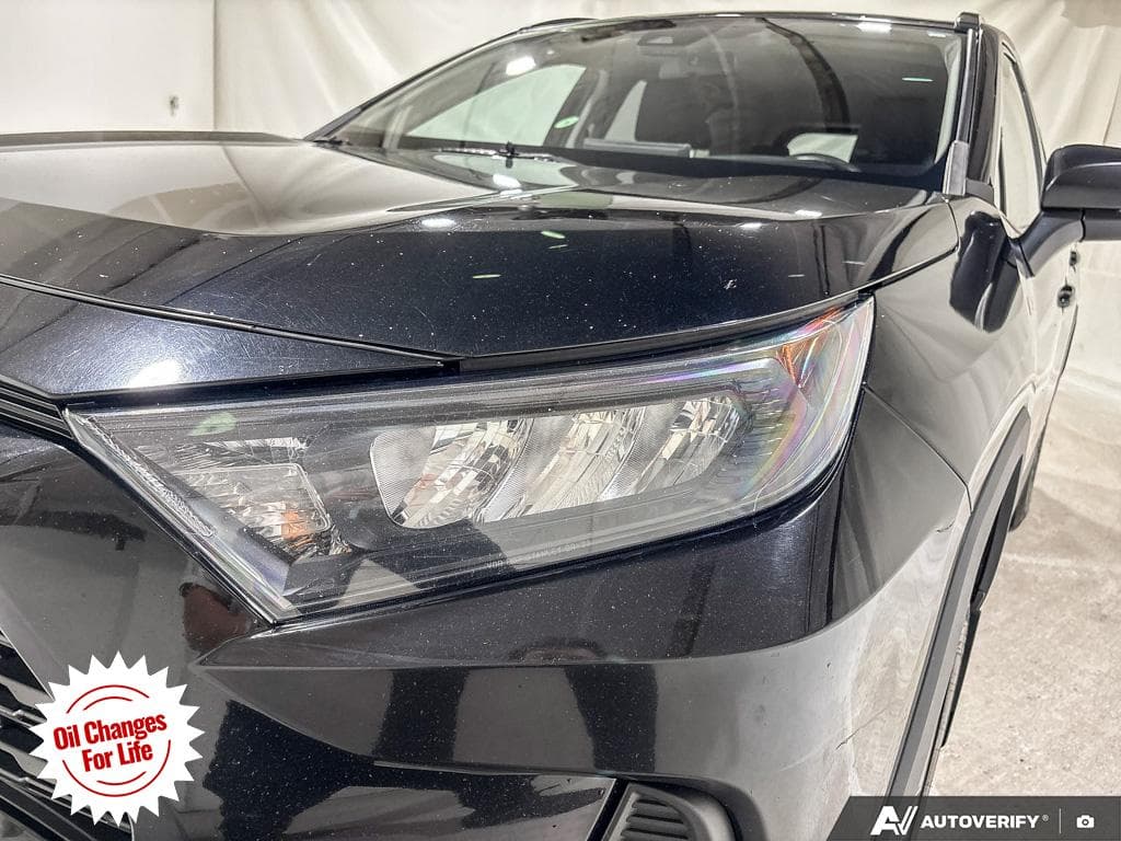2023 Toyota RAV4 Hybrid LE, photograph 13