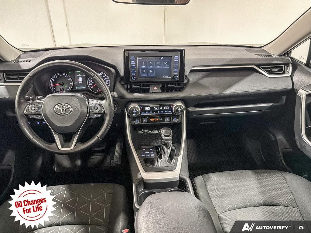 2021 Toyota RAV4 XLE, photograph 29