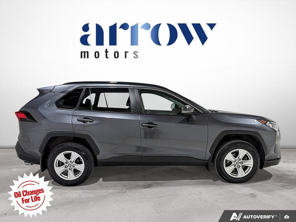2021 Toyota RAV4 XLE, photograph 9