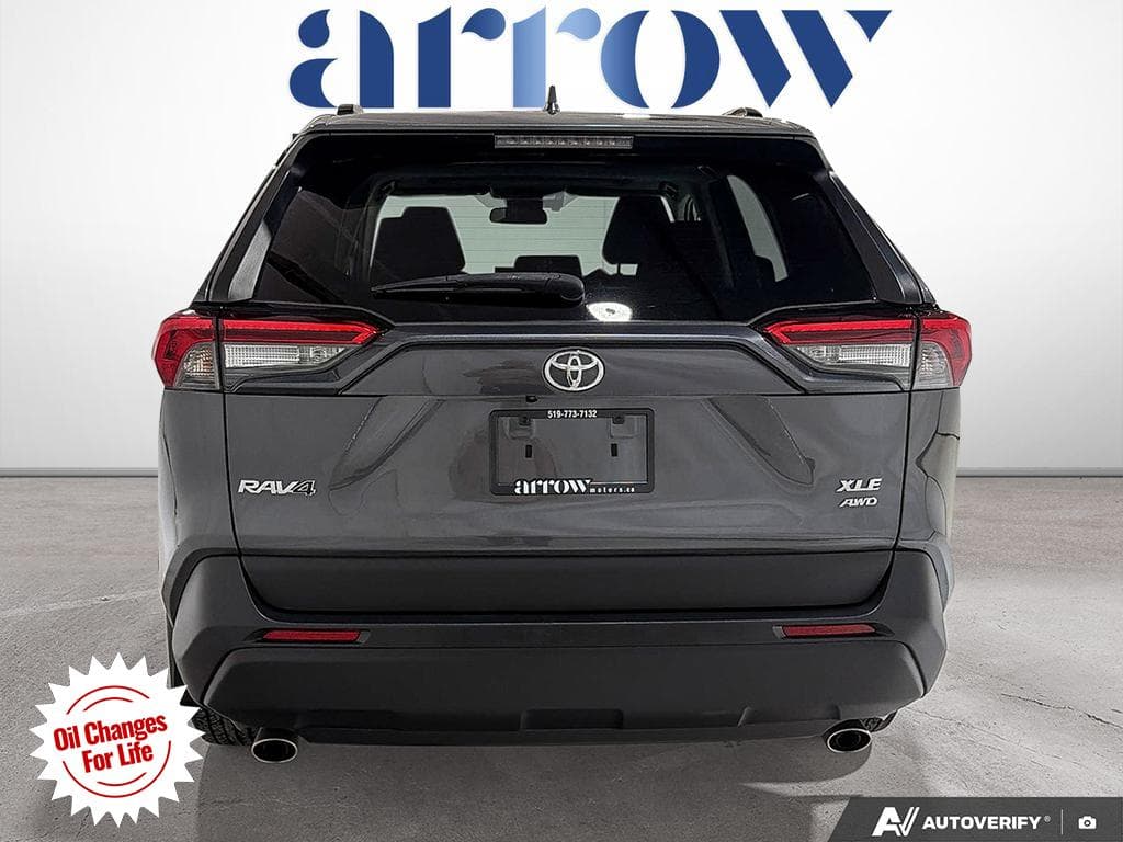 2021 Toyota RAV4 XLE, photograph 7