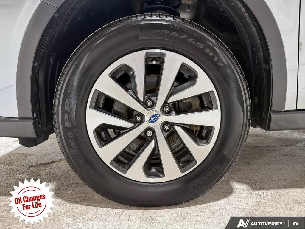 2020 Subaru Outback Touring, photograph 12