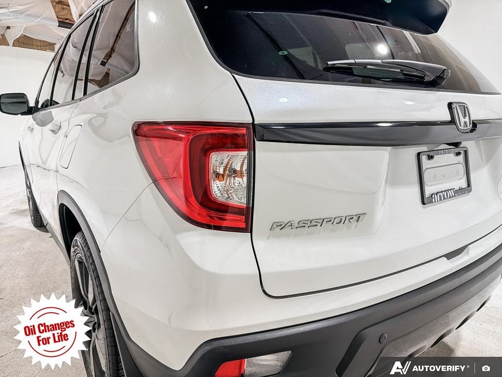 2021 Honda Passport Touring, photograph 16