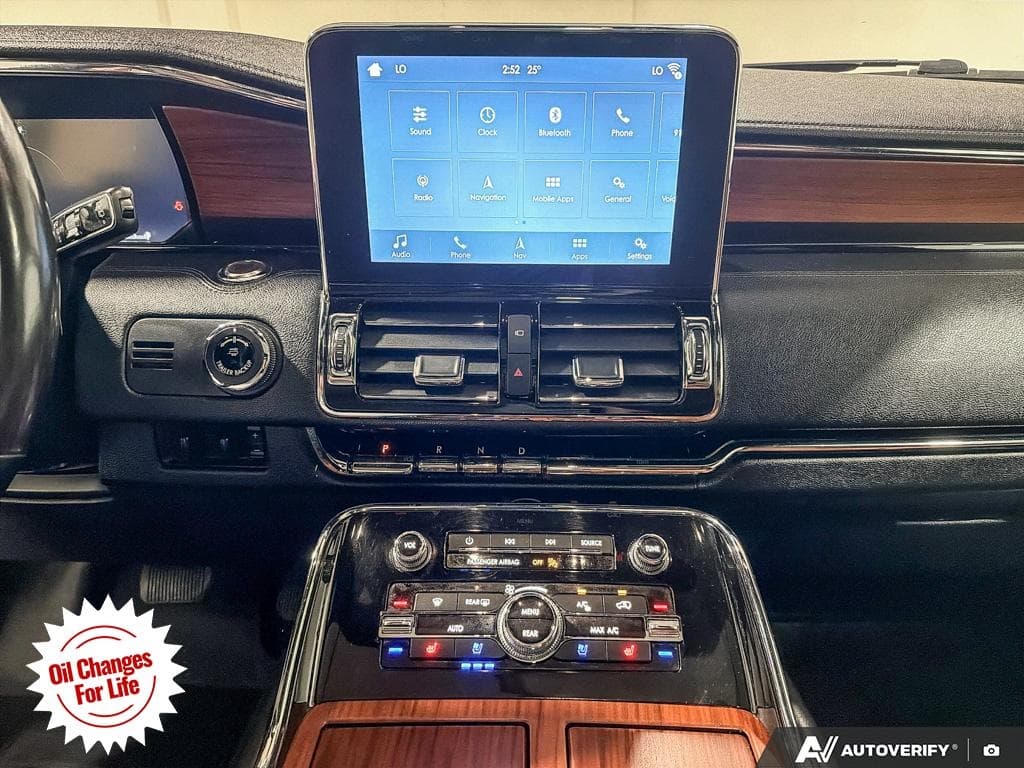 2019 Lincoln Navigator L Reserve, photograph 24