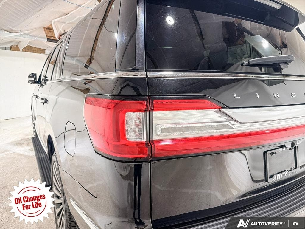 2019 Lincoln Navigator L Reserve, photograph 16