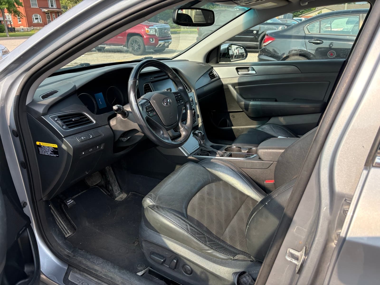 2015 Hyundai Sonata Sport Tech, photograph 38