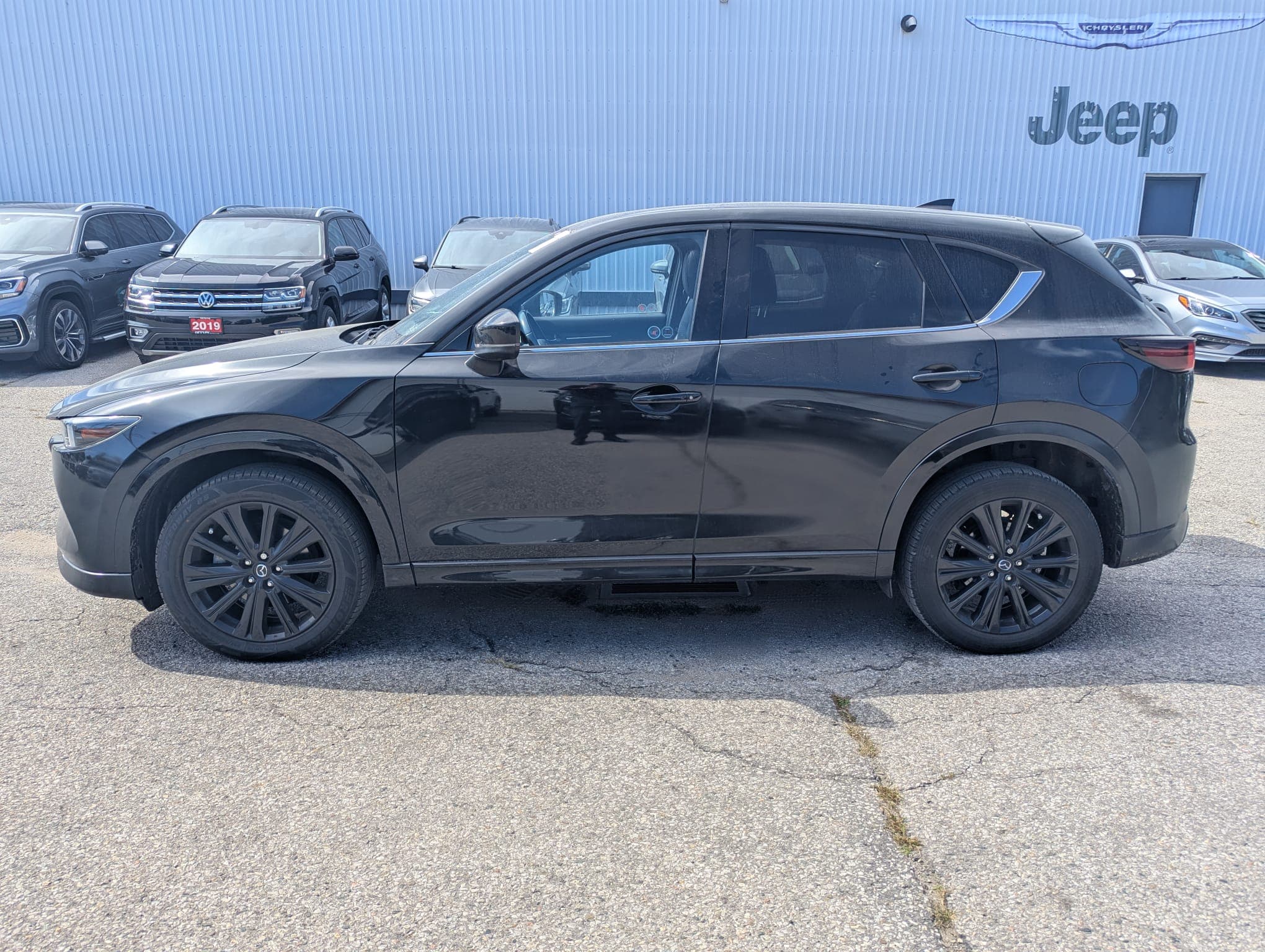 2022 Mazda CX-5 Sport, photograph 3