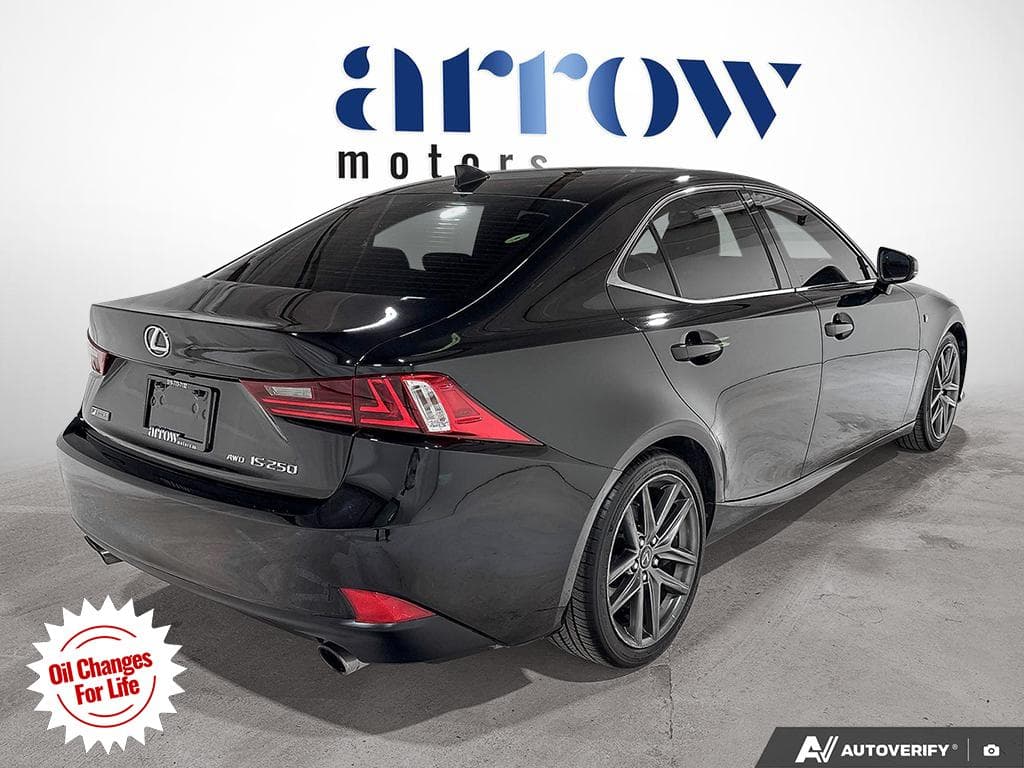 2014 Lexus IS 250, photograph 8