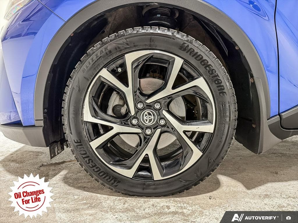 2021 Toyota C-HR XLE Premium, photograph 12