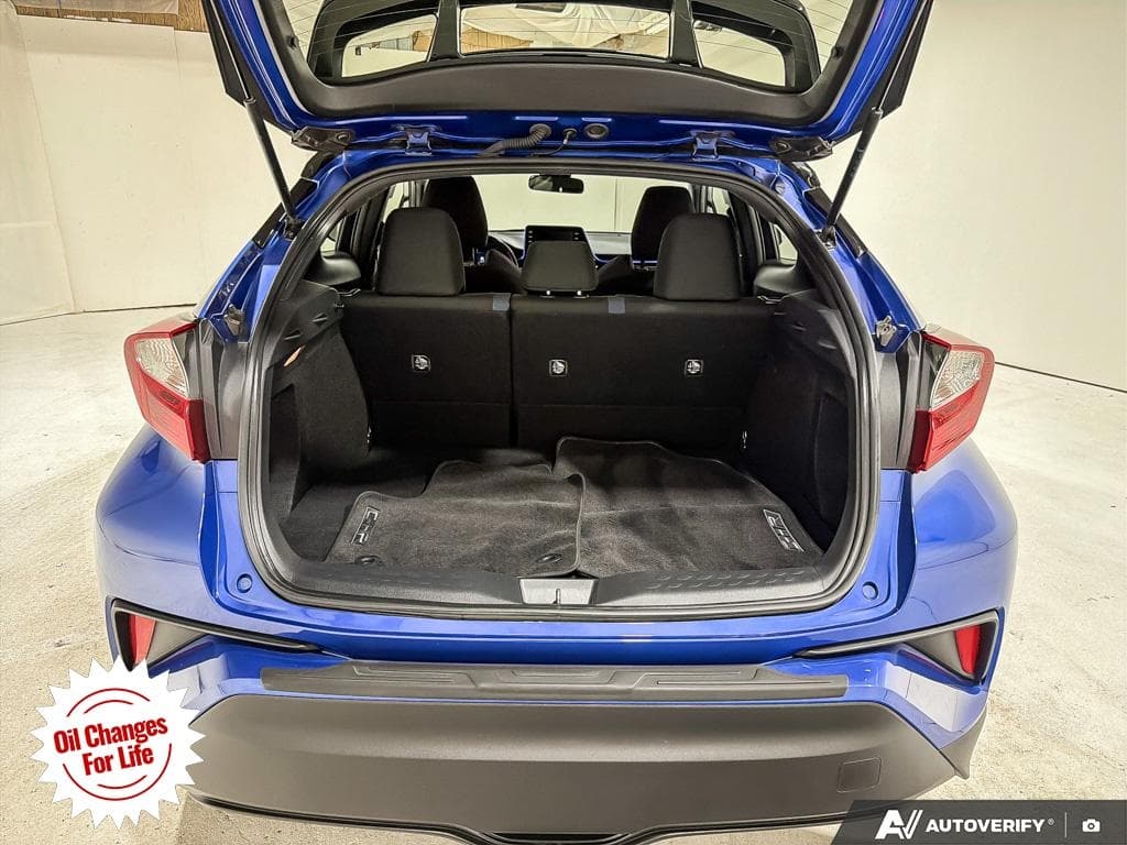 2021 Toyota C-HR XLE Premium, photograph 17