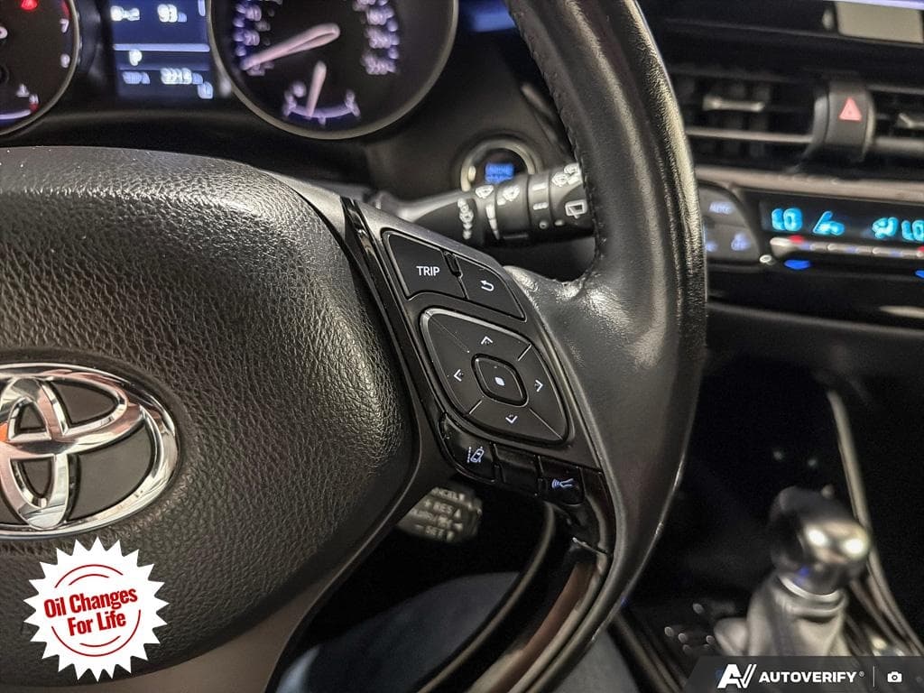 2021 Toyota C-HR XLE Premium, photograph 21