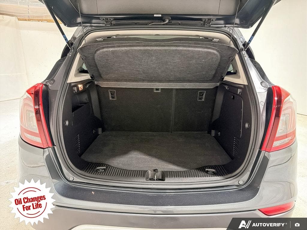 2018 Buick Encore Sport Touring, photograph 16