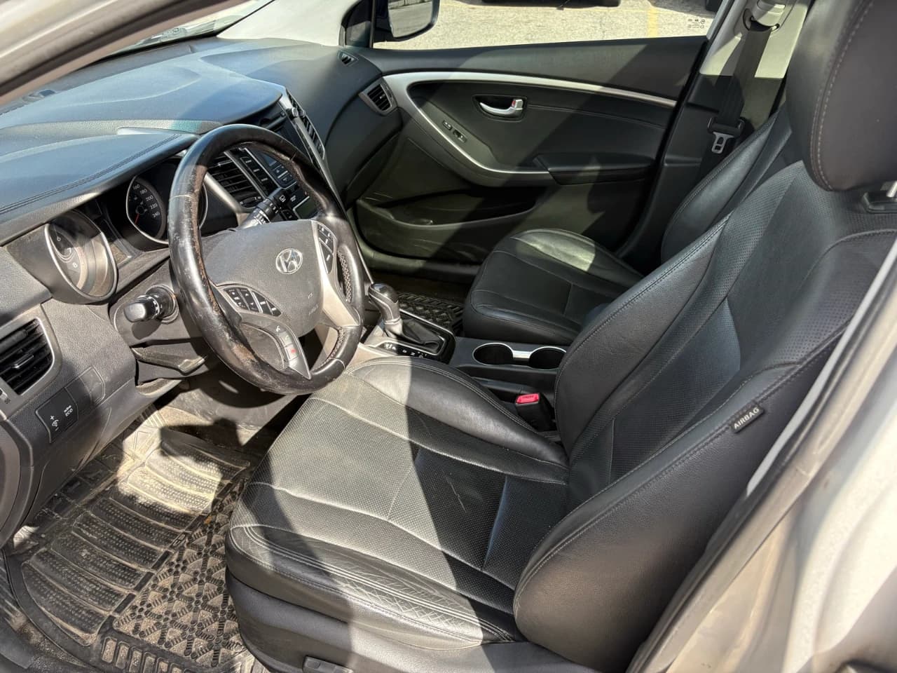 2013 Hyundai Elantra GT SE, photograph 7