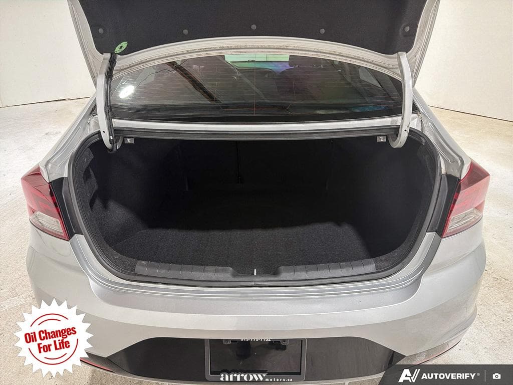 2020 Hyundai Elantra Preferred, photograph 16