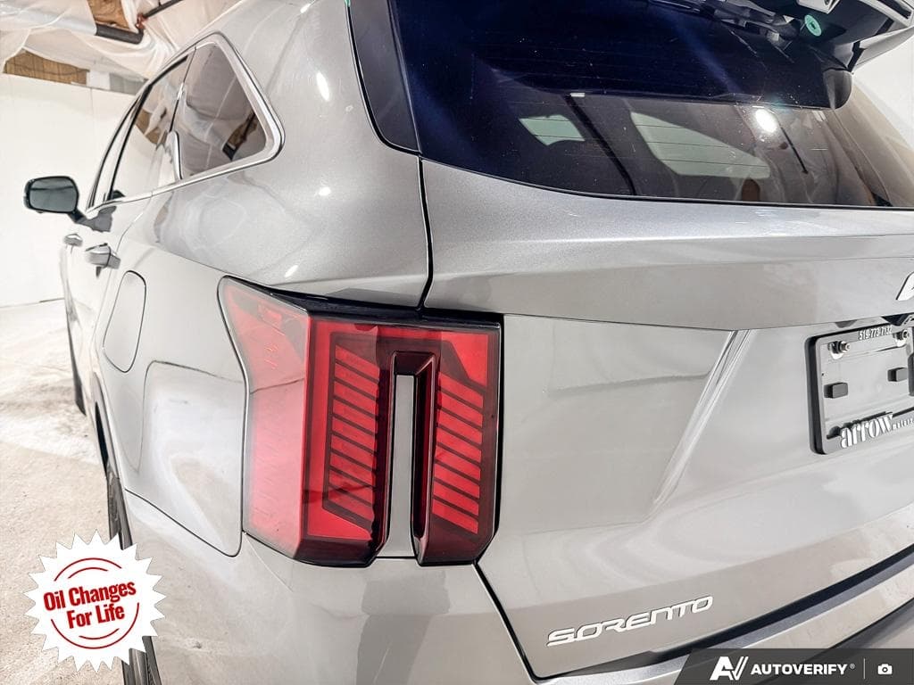 2025 Kia Sorento Hybrid SX, photograph 16