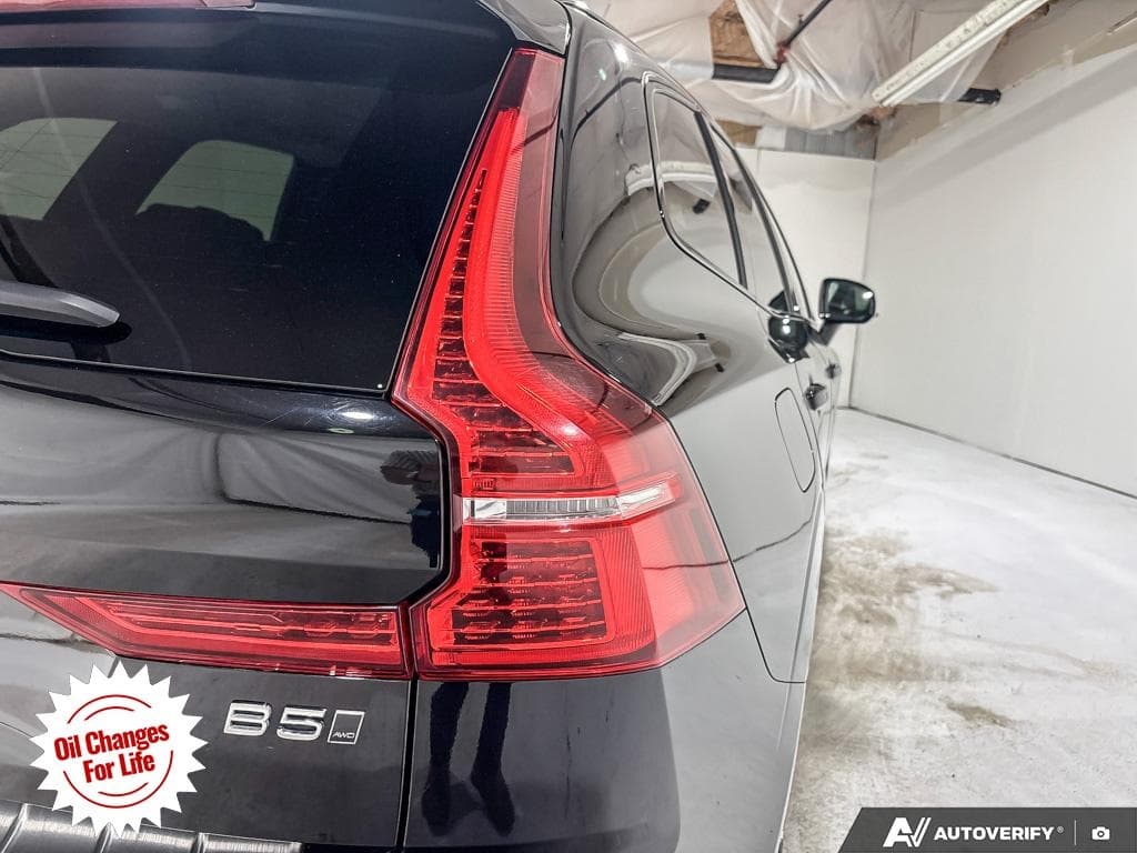 2024 Volvo XC60 B5 Plus Dark Theme, photograph 16